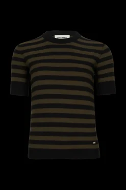 Pull Raye Col Rond A Manches Courtes