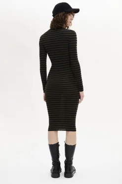 Robe Raye Col Rond A Manches Longues